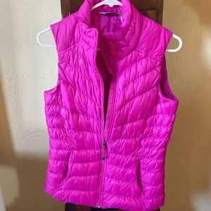 Athleta vest. Pink. Size small.